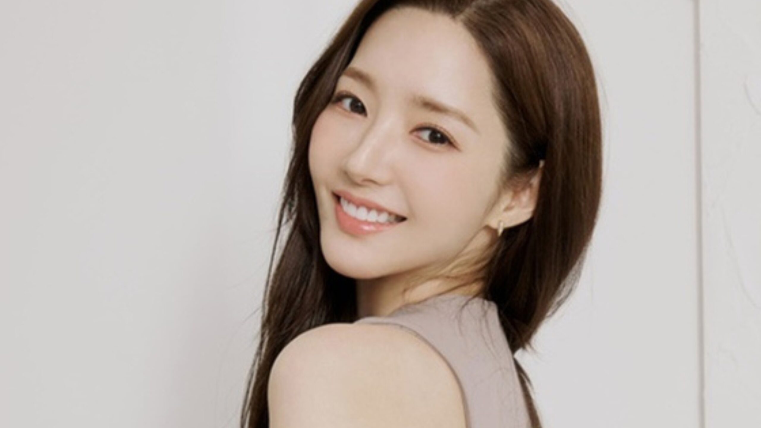 Park Min Young pode estrelar o drama “Siren”, adaptação de “Ice World”