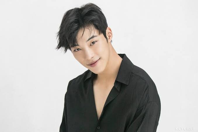 Woo Do Hwan renova contrato com a Blitzway Entertainment